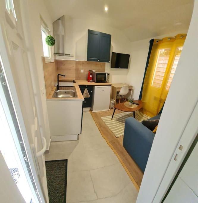 Petite Maison Cosy Dans Un Jardin. Ermont Exteriér fotografie
